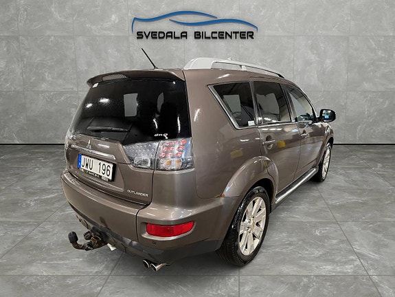 Mitsubishi Outlander 6 of 13