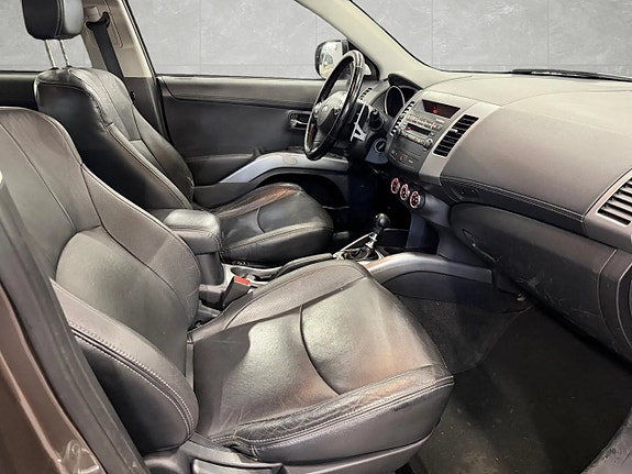 Mitsubishi Outlander 13 of 13