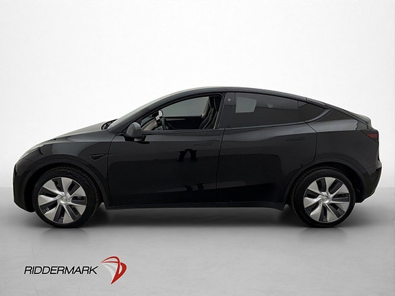 Tesla Model Y 5 of 30
