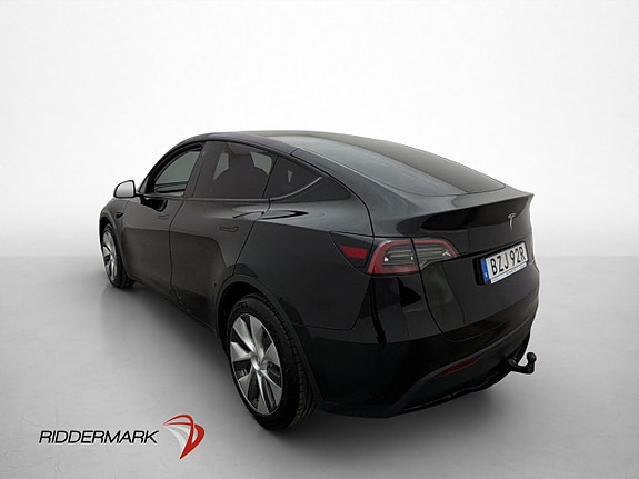 Tesla Model Y 6 of 30