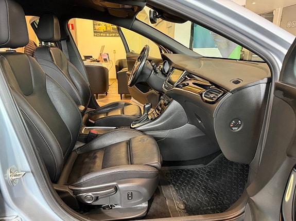 Opel Astra 14 of 26