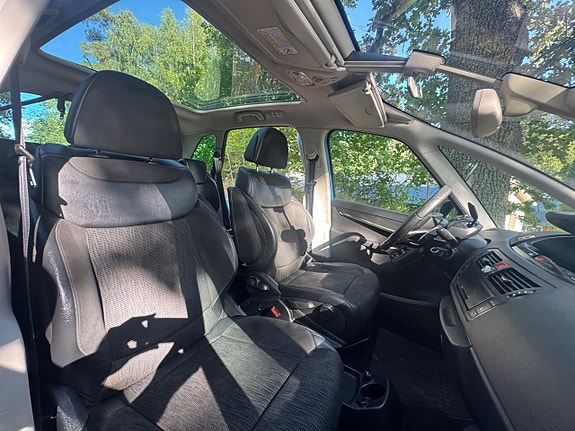 Citroen C4 Picasso 10 of 17
