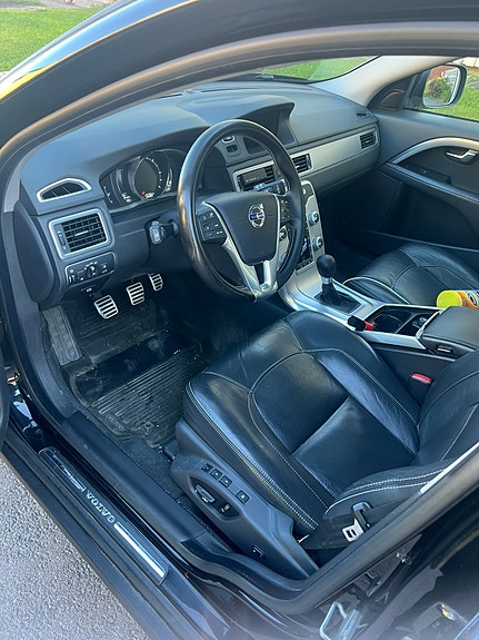 Volvo XC70 5 of 7