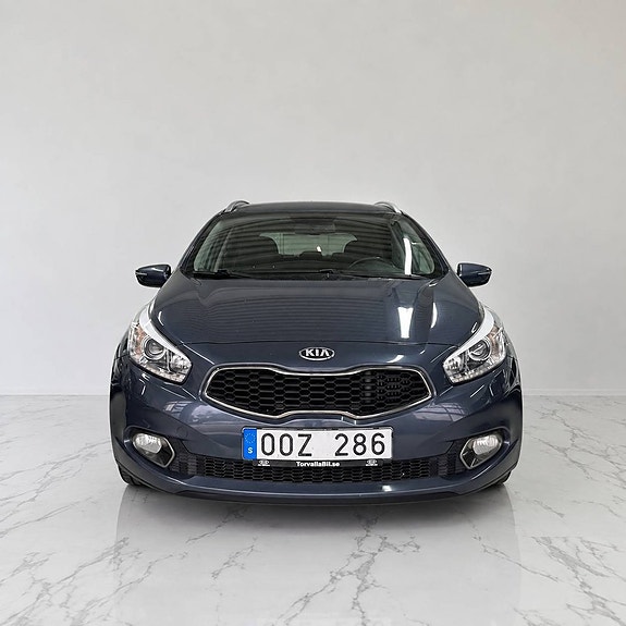 Kia Ceed 2 of 24