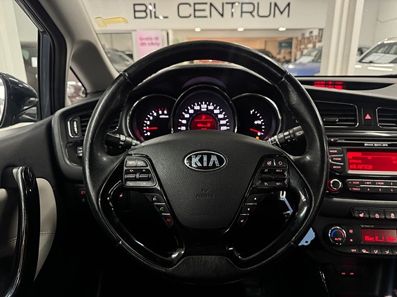 Kia Ceed 8 of 24