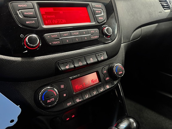 Kia Ceed 16 of 24