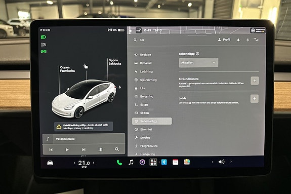 Tesla Model 3 13 of 23