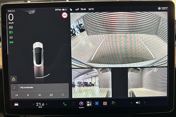 Tesla Model 3 14 of 23