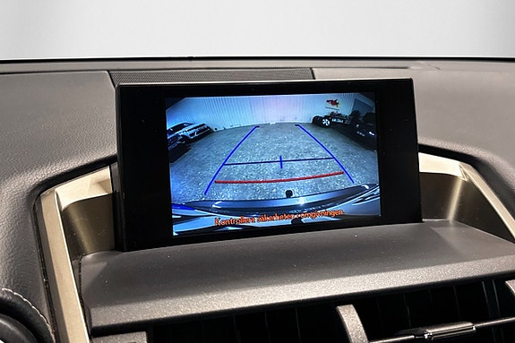 Lexus NX300h 18 of 20
