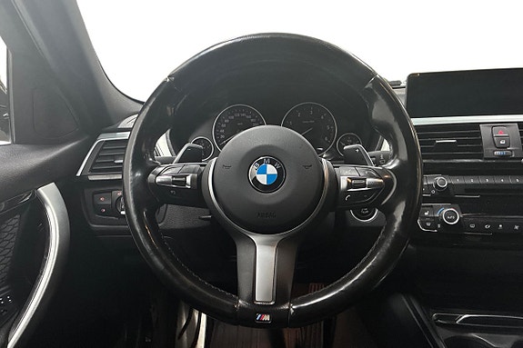 BMW 320d 15 of 26