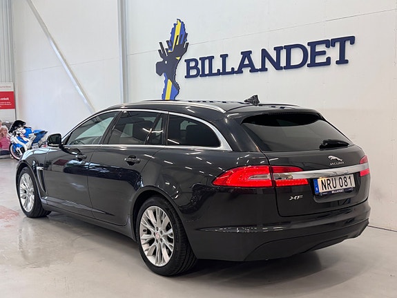 Jaguar XF 4 of 28