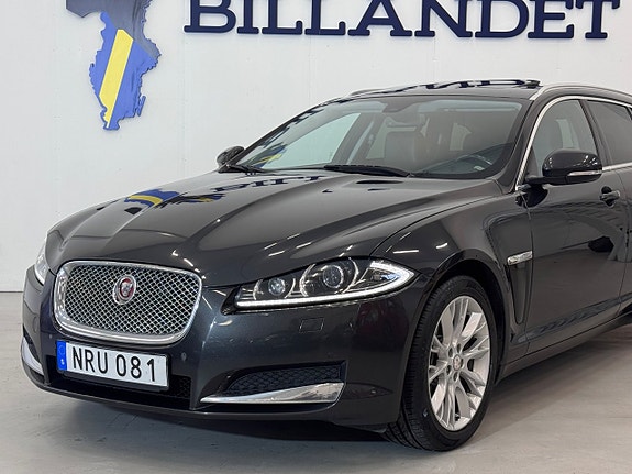 Jaguar XF 7 of 28