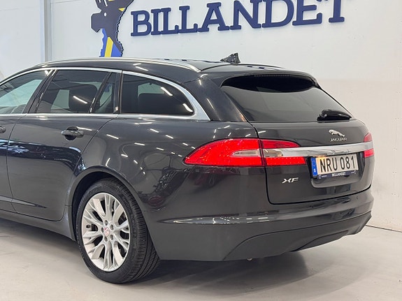 Jaguar XF 6 of 28
