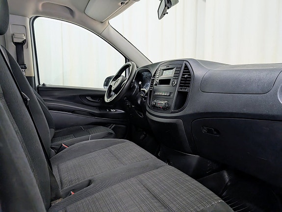 Mercedes-Benz Vito 114 8 of 13