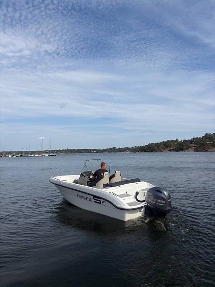 Finnmaster S5 – 2021 | Yamaha 100 hk | Endast 68 timmar 5 of 6
