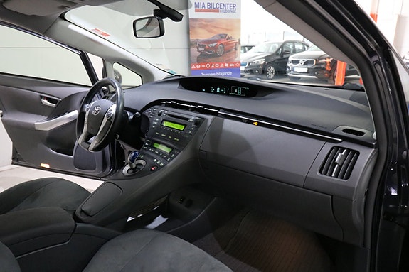 Toyota Prius 16 of 16