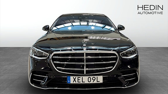 Mercedes-Benz S580 2 of 26