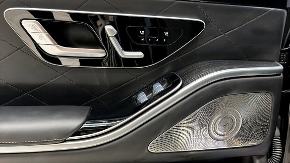 Mercedes-Benz S580 8 of 26