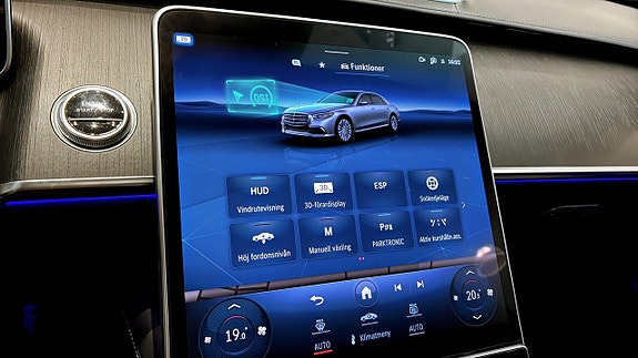 Mercedes-Benz S580 18 of 26