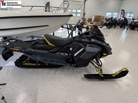 Ski-doo Renegade XRS 900 ACE Turbo R 32 mil, Smart-Shox -26 2 of 7