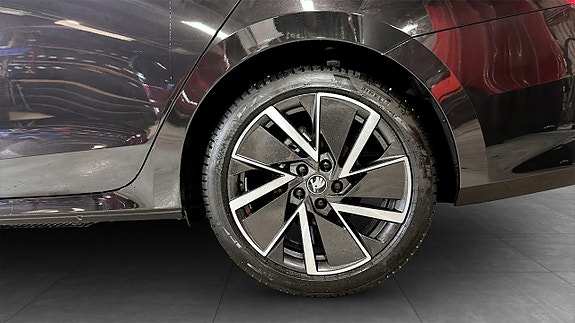 Skoda Octavia 4 of 10