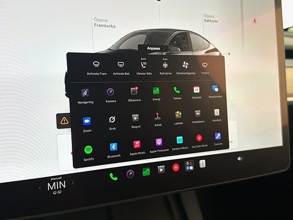 Tesla Model Y 21 of 30