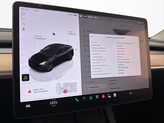 Tesla Model Y 25 of 30