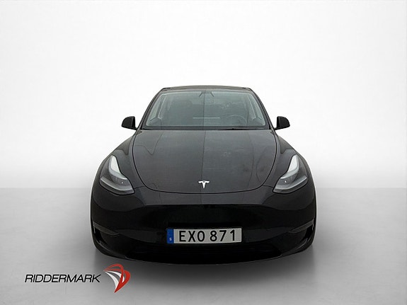 Tesla Model Y 3 of 30