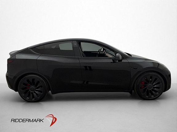 Tesla Model Y 8 of 30