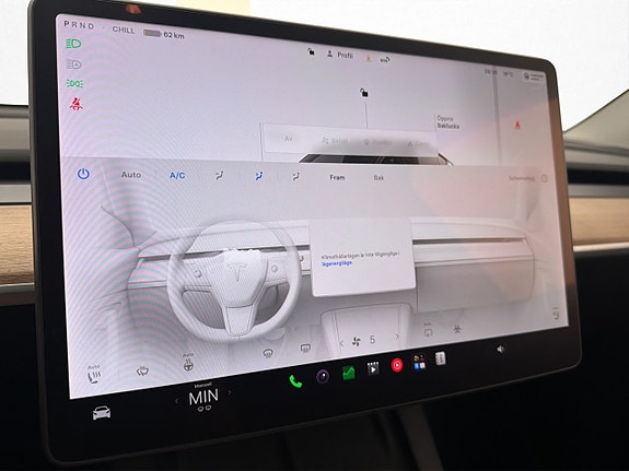 Tesla Model Y 22 of 30