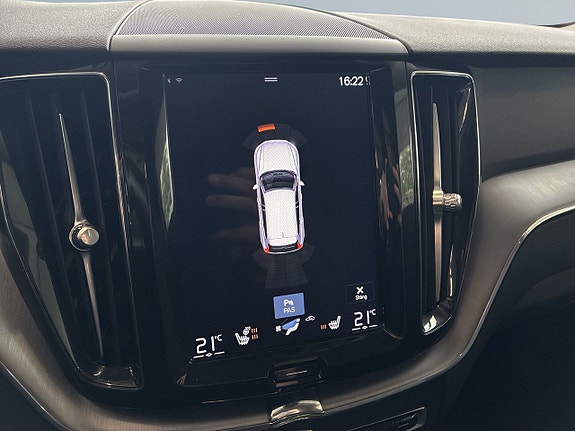 Volvo XC60 11 of 23
