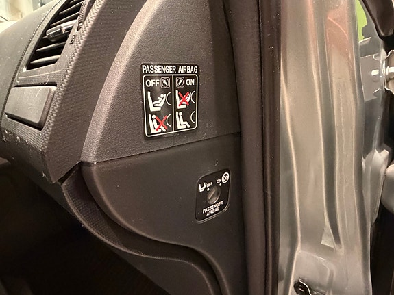 Toyota Auris 9 of 11