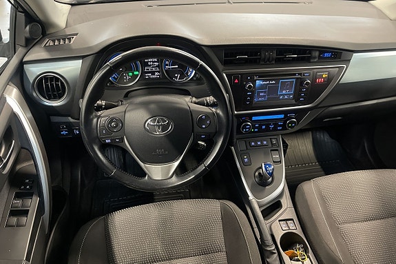 Toyota Auris 13 of 14