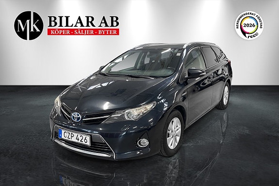 Toyota Auris 8 of 14