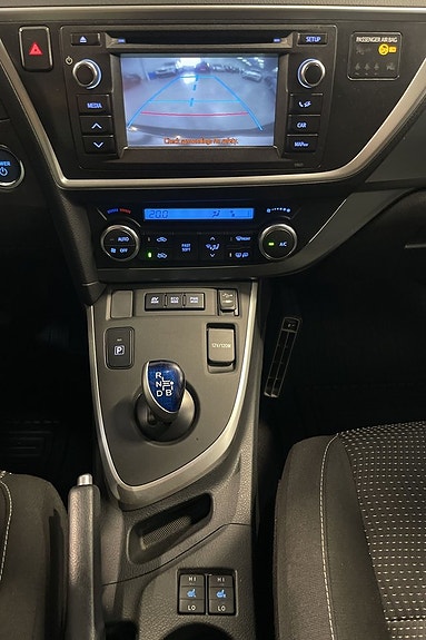 Toyota Auris 14 of 14