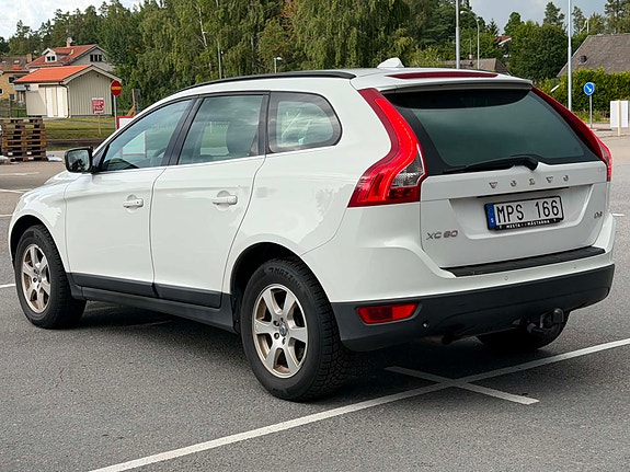 Volvo XC60 4 of 11