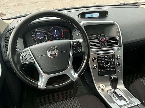 Volvo XC60 9 of 11