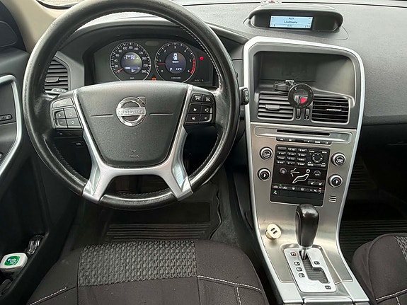 Volvo XC60 10 of 11