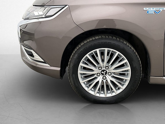 Mitsubishi Outlander 28 of 30