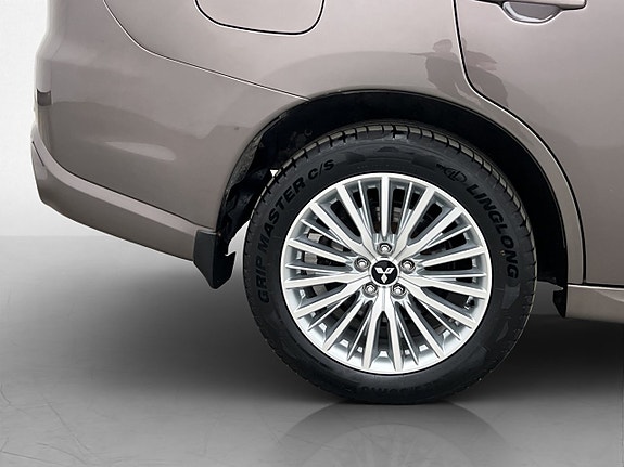 Mitsubishi Outlander 30 of 30
