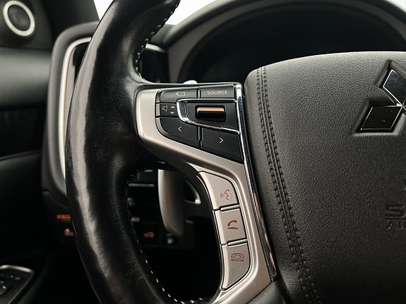 Mitsubishi Outlander 18 of 30
