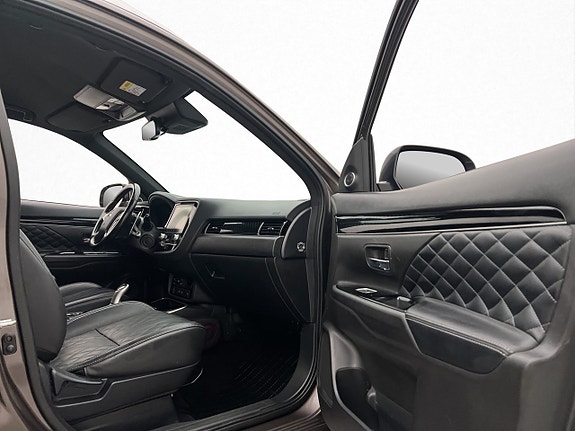 Mitsubishi Outlander 27 of 30