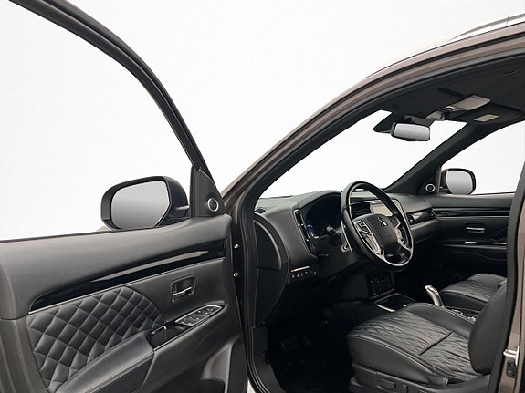 Mitsubishi Outlander 11 of 30