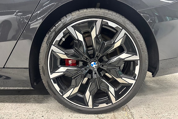 BMW 550e 17 of 20