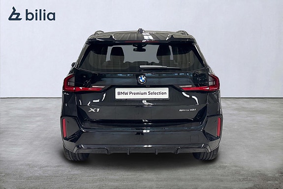 BMW X1 4 of 18