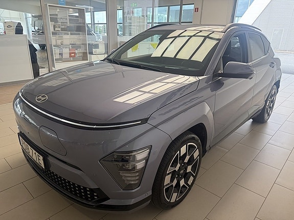 Hyundai Kona 2 of 21