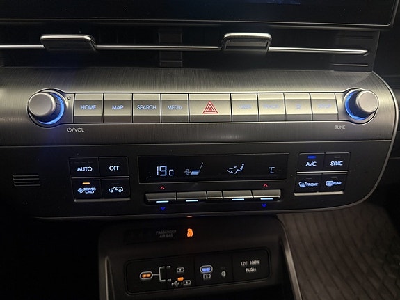 Hyundai Kona 19 of 21
