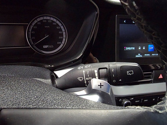 Kia Niro 8 of 12