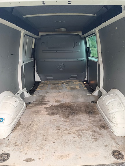 Volkswagen Transporter 8 of 11