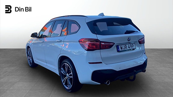 BMW X1 3 of 21